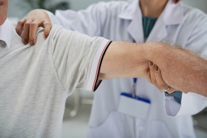 Best Joint Replacement Doctor in Noida