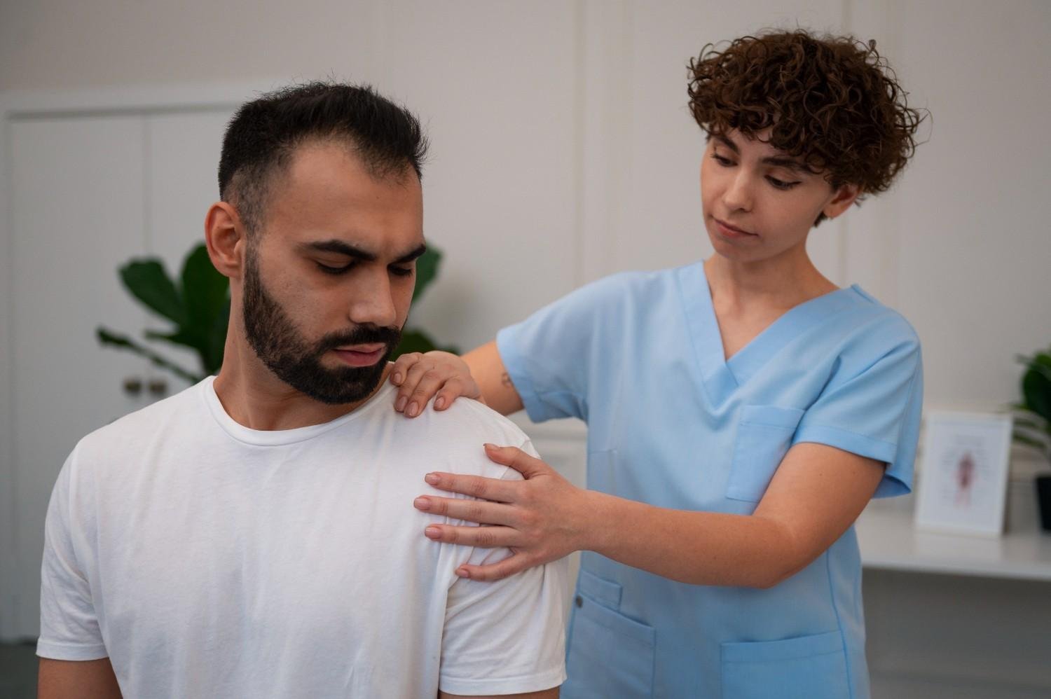 Best Shoulder Replacement Surgeon in Ghaziabad