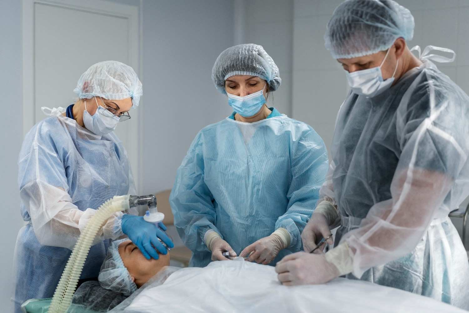 Best Trauma Surgeon Doctor in Noida